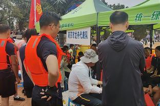 被群殴的泰山球迷谈冲突：极端球迷挑衅侮辱，先跟我们肢体碰撞